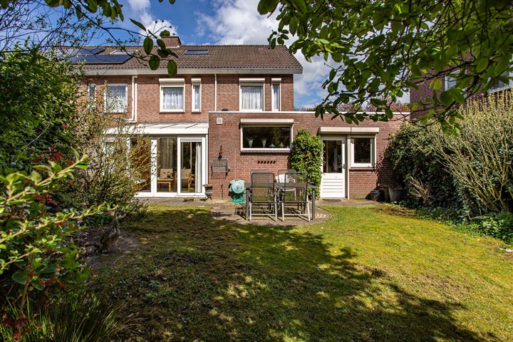 View photo 34 of Hobbemaweg 87