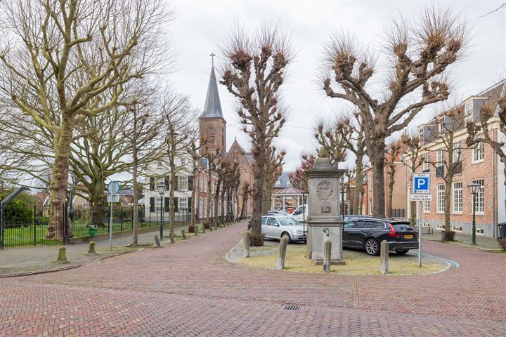 Bekijk foto 2 van Voorstraat 83