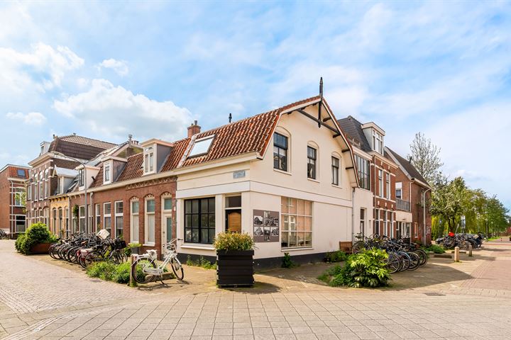 Bekijk foto 37 van Holsteynstraat 4