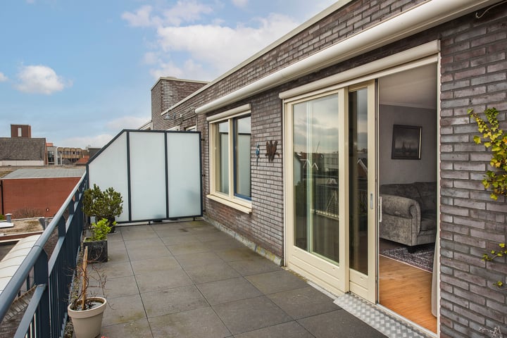 Bekijk foto 10 van Bouwstraat 11