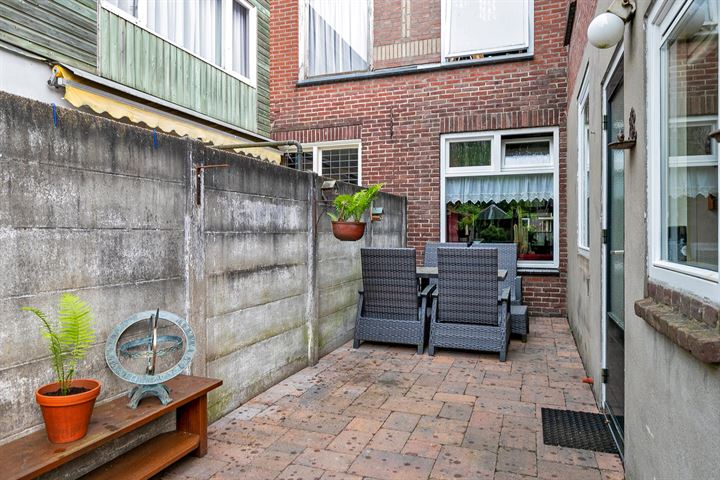 View photo 28 of Burg. van Beckhovenstraat 20