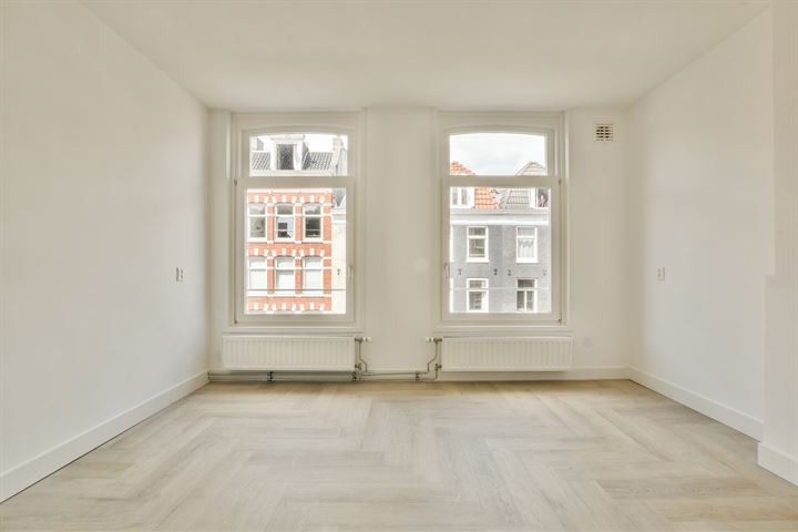 View photo 7 of Gerard Doustraat 20-2V