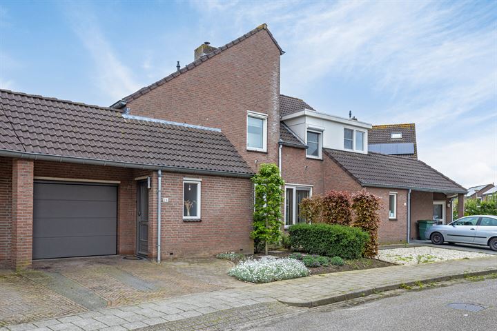 Bekijk foto 1 van Klemmenstraat 28