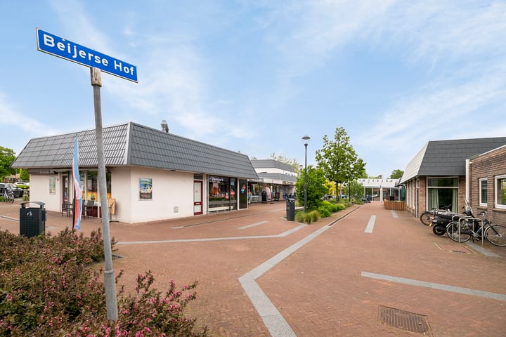 Bekijk foto 44 van Jan Tooropstraat 39