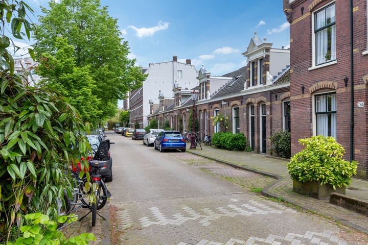 Bekijk foto 4 van Lutmastraat 238