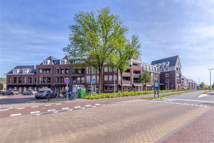 Bekijk foto 2 van Dorpsstraat 120