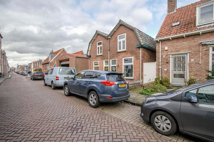 View photo 30 of Havenstraat 7