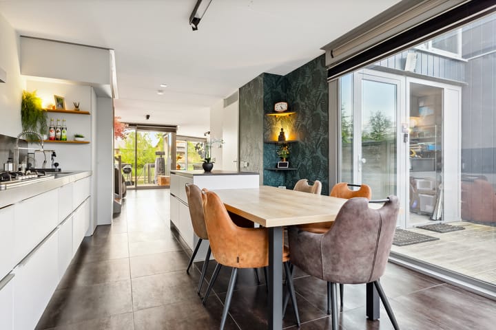 Foto 6 van Juwelenstraat 25