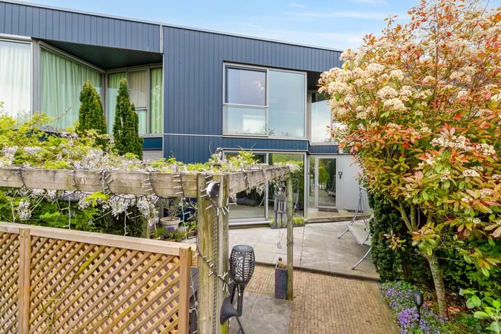 Foto 8 van Juwelenstraat 25