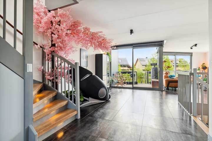 Foto 18 van Juwelenstraat 25