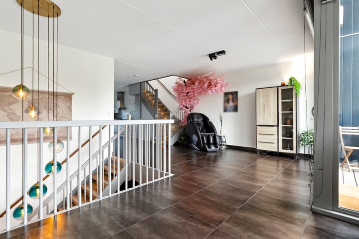 Foto 23 van Juwelenstraat 25