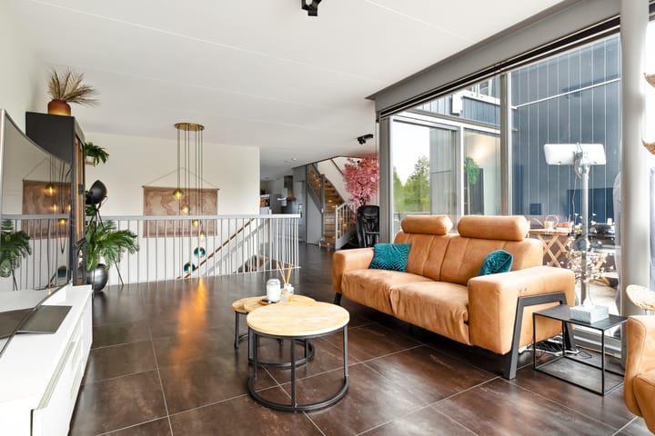 Foto 20 van Juwelenstraat 25