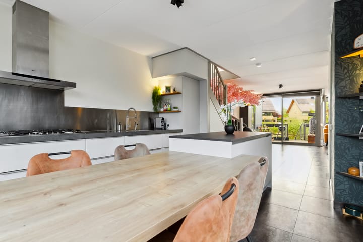 Foto 17 van Juwelenstraat 25