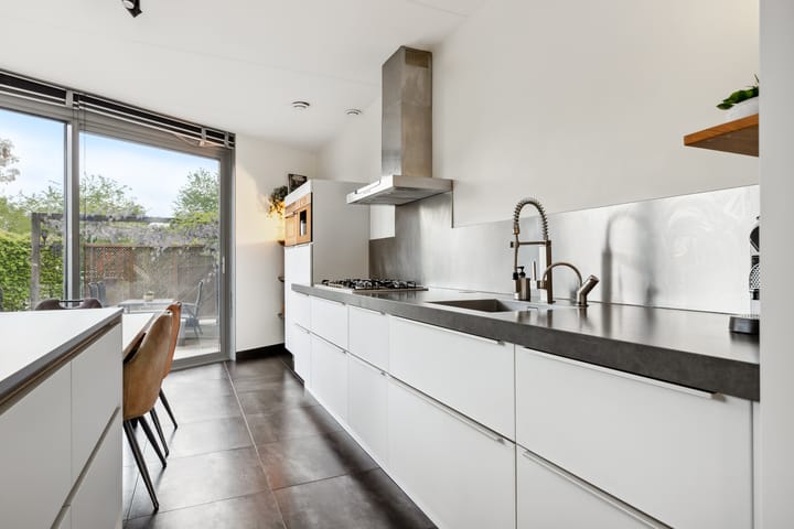 Foto 14 van Juwelenstraat 25