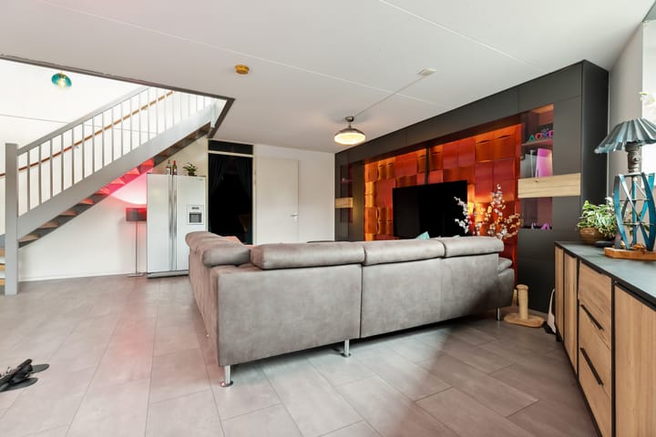 Foto 32 van Juwelenstraat 25