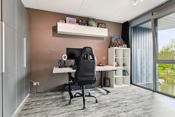 Foto 57 van Juwelenstraat 25