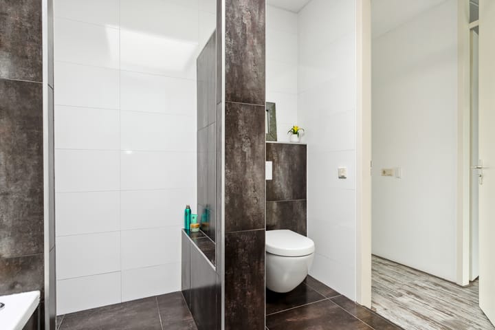 Foto 62 van Juwelenstraat 25