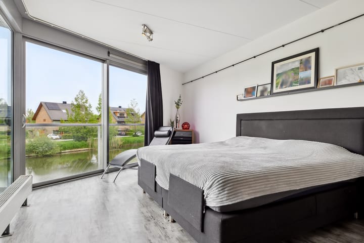 Foto 53 van Juwelenstraat 25