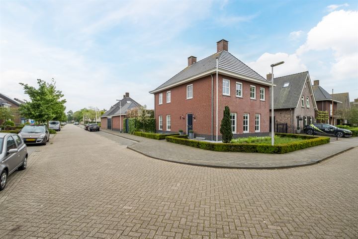 View photo 51 of Graaf Albrechtstraat 19