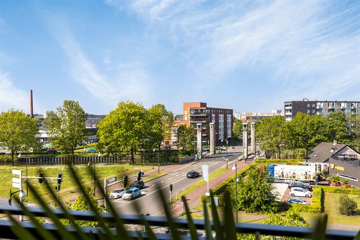 Bekijk foto 33 van Burgemeester Jhr. Quarles van Uffordlaan 317