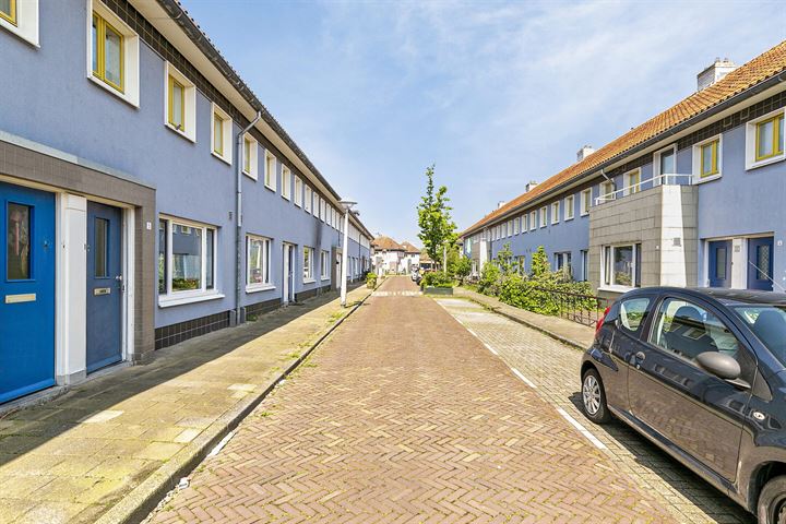 Bekijk foto 5 van Pirolastraat 5