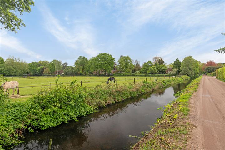 View photo 22 of Laarderweg 144