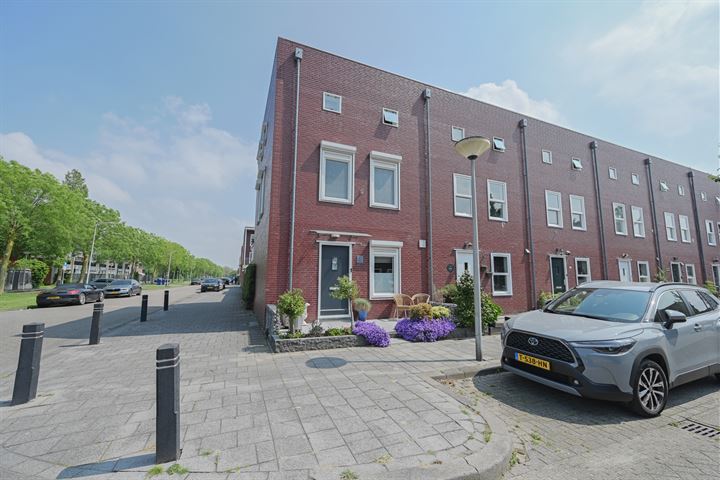 Bekijk foto 1 van N. Stampioenstraat 2