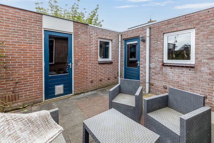 Bekijk foto 44 van Tjeukemeerstraat 2