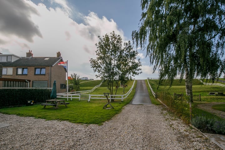 Bekijk foto 8 van Lekdijk-Oost 68-.