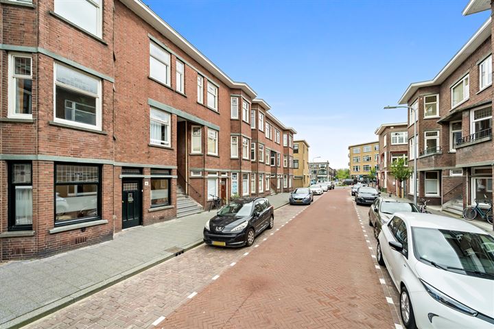 Bekijk foto 31 van Cornelis van der Lijnstraat 86