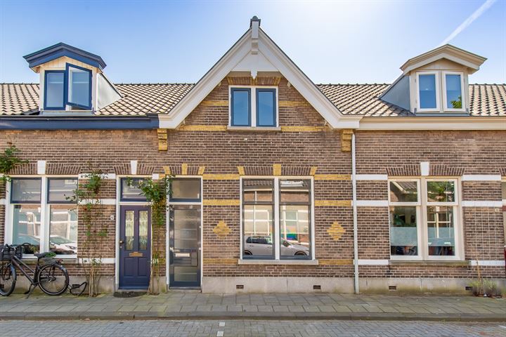 Bekijk foto 1 van Goudsbloemstraat 8