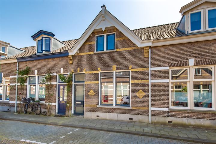 Bekijk foto 31 van Goudsbloemstraat 8