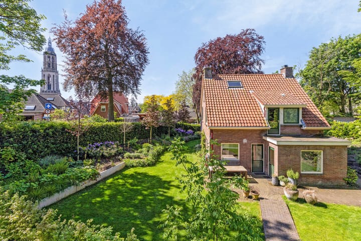 Foto 2 van Koningin Elisabethplantsoen 4