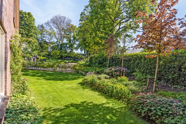 Foto 38 van Koningin Elisabethplantsoen 4