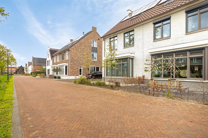 View photo 33 of Weideweg 25