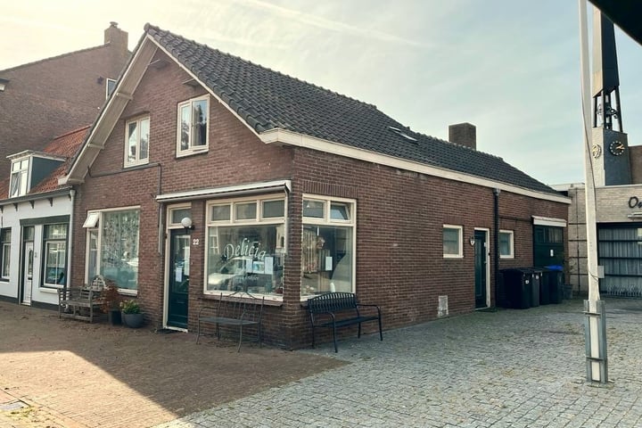 Bekijk foto 2 van Voorstraat 22