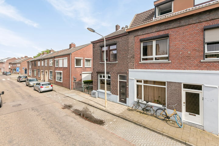 Bekijk foto 24 van Dolmansstraat 29