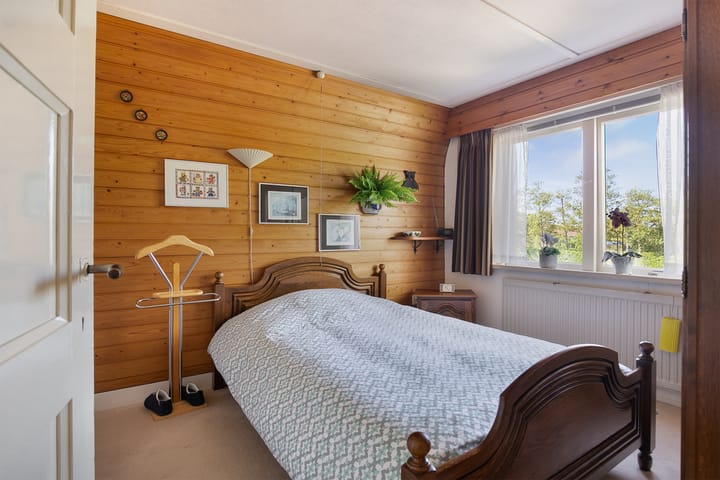 Foto 14 van Parallelweg 102