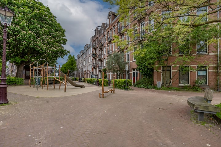 View photo 23 of Tweede Atjehstraat 38-3