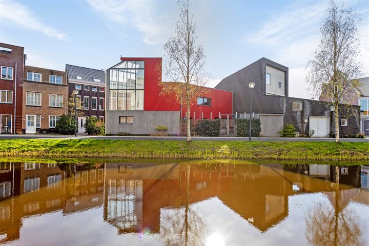 Bekijk foto 1 van Pieter Vreedestraat 3