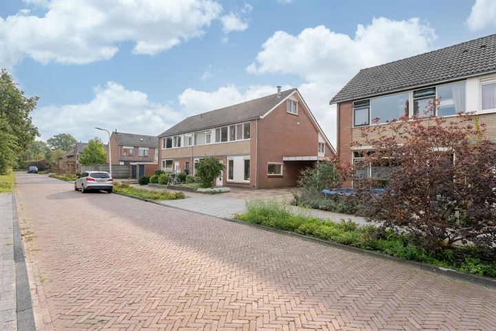 View photo 42 of Van Tydencampstraat 17