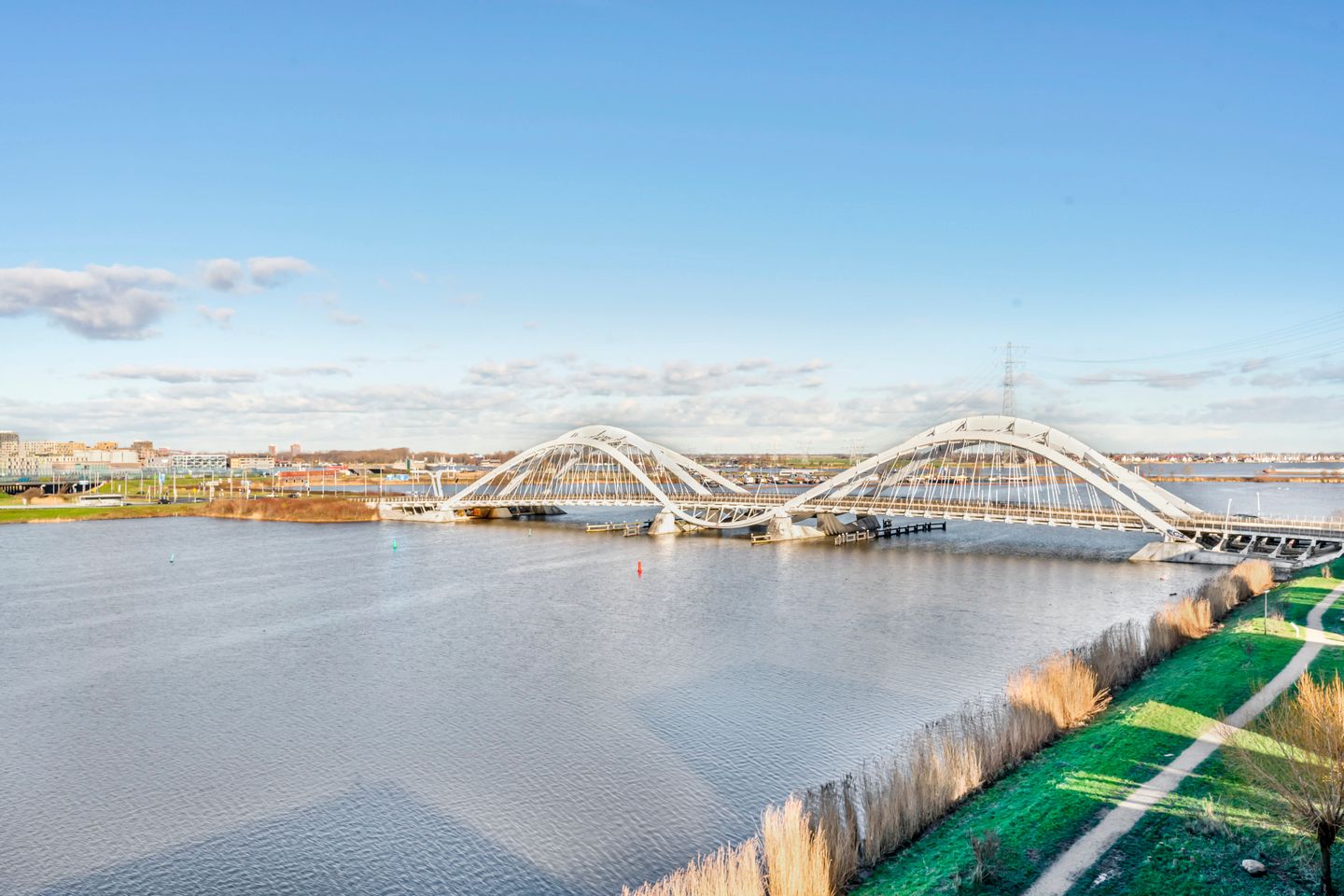 View photo 4 of Pedro de Medinalaan 83