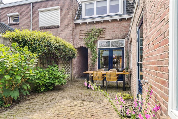 Bekijk foto 28 van Lovensestraat 136