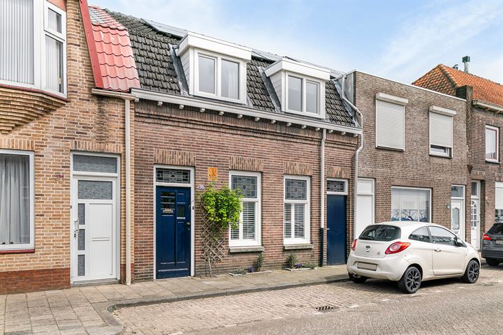 Bekijk foto 37 van Lovensestraat 136