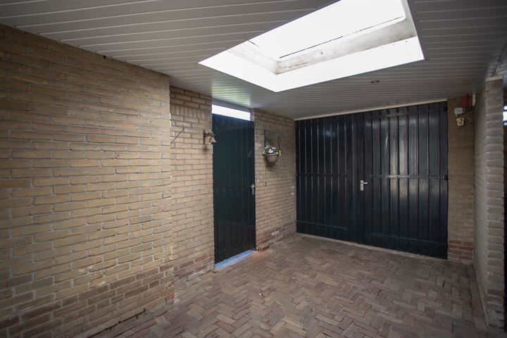 Bekijk foto 2 van Alsemhof 42