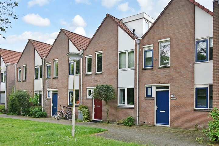 Bekijk foto 2 van Claude Debussystraat 19