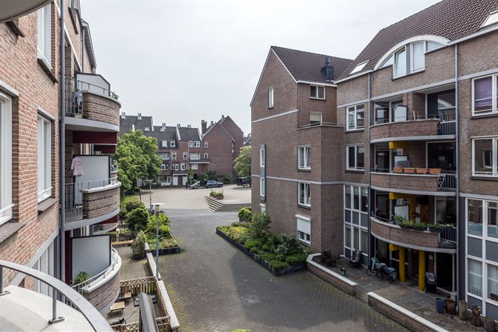 Bekijk foto 19 van Maastrichter Grachtstraat 54-C