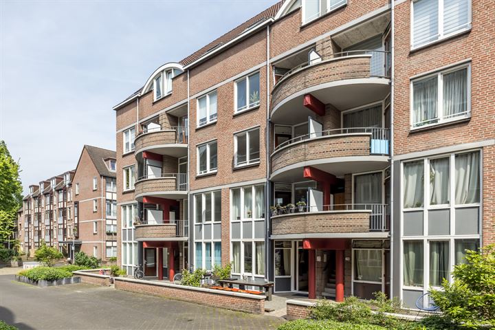 Bekijk foto 27 van Maastrichter Grachtstraat 54-C