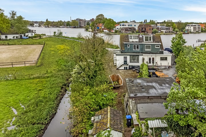 Bekijk foto 38 van Amstelkade 102