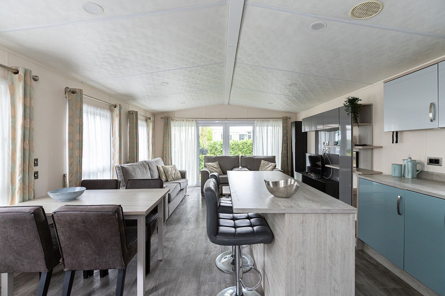 Photo 4 of Rijksstraatweg 186-475